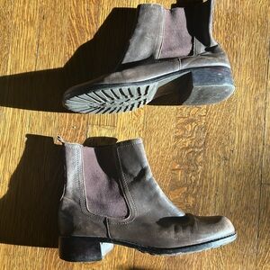 Donald J Pliner Brown Chelsea Boot